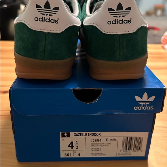 Adidas men’s size 4.5/women’s size 5.5 gazelle indoor - Picture 2 of 5